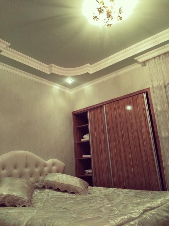 Tamar'S Apartment On Inasaridze 7A Batumi Exterior foto